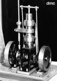 Doppelkolben-Gleichstrom-Dampfmaschine